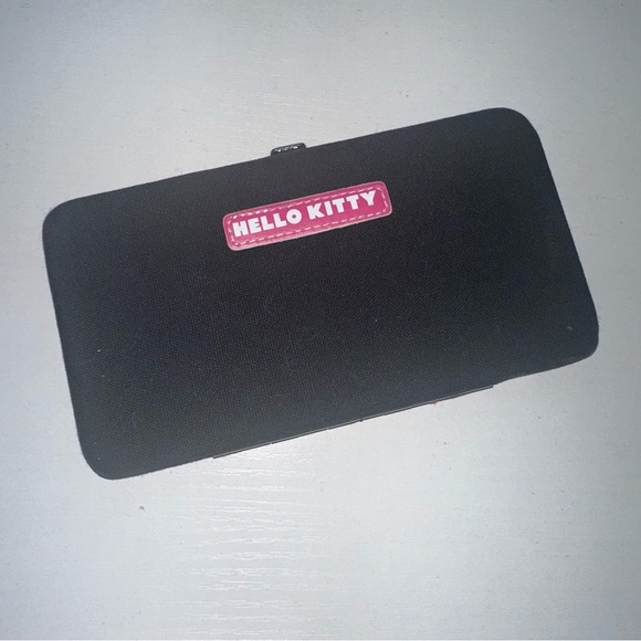 2009 Hello Kitty Shoulder Tote & Wallet Set - Picture 9 of 11